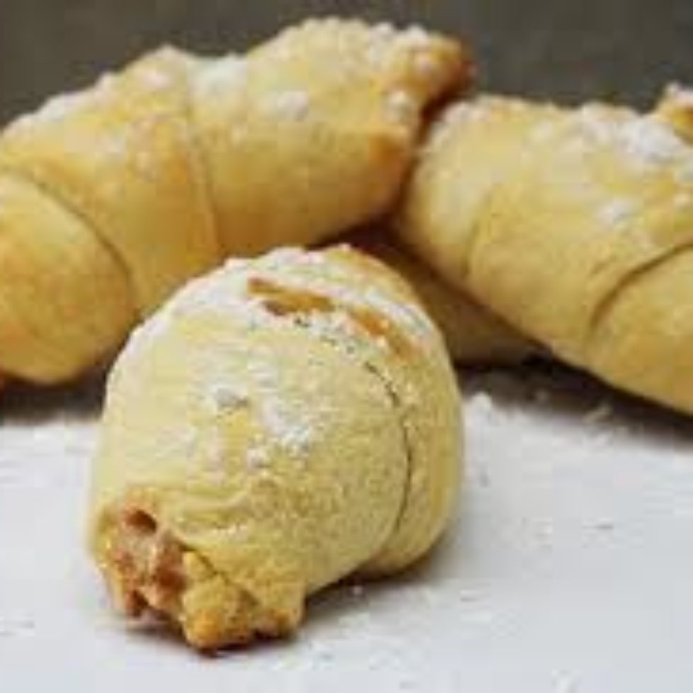 peanutcresc.jpg peanutcresc.jpg